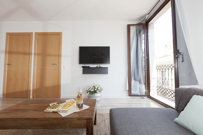 Imagen de los interiores del Apartamentos Happy, Las Ramblas. Foto 13
