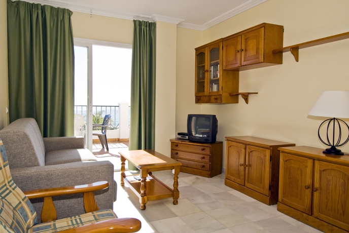 Imagen de los interiores del Apartamentos Hc Burriana Playa. Foto 11