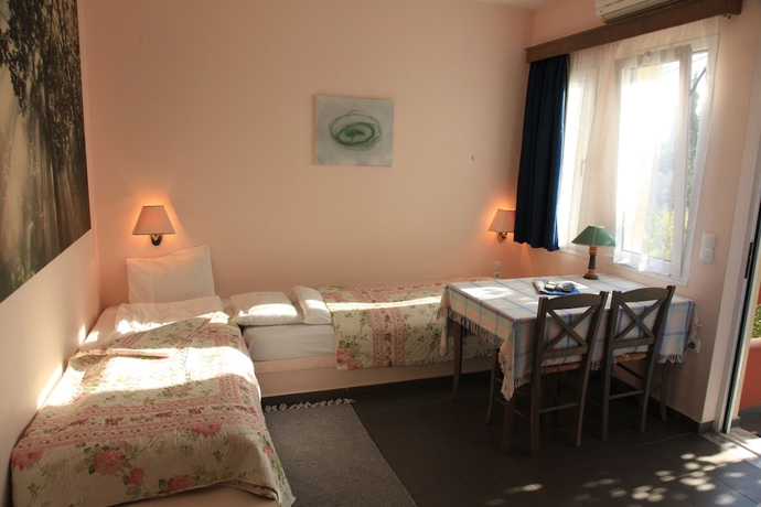 Imagen de la habitación del Apartamentos Heliotopos, Tolo. Foto 13