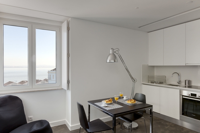 Imagen de los interiores del Apartamentos Hello Lisbon Santa Apolonia Apartments. Foto 11