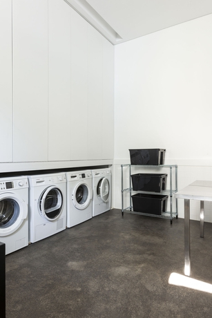 Imagen de los interiores del Apartamentos Hello Lisbon Santa Apolonia Apartments. Foto 14