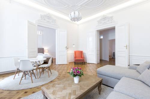 Imagen de la habitación del Apartamentos Heymi Apartments In City Center. Foto 2