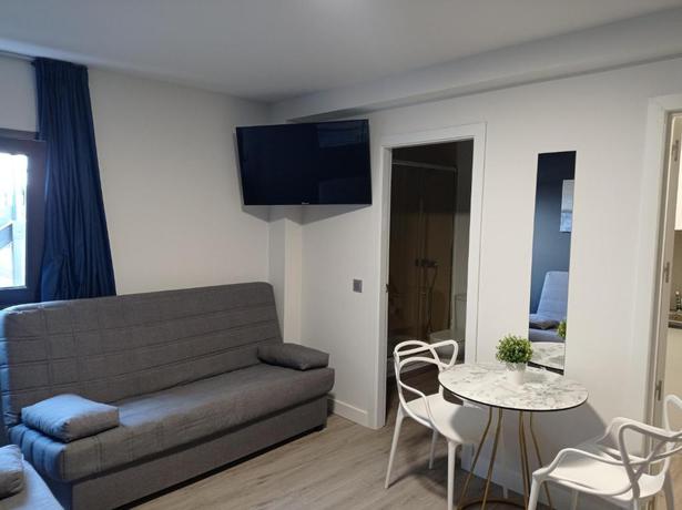 Imagen de la habitación del Apartamentos Hi! Apartaments Santander 3000. Foto 19