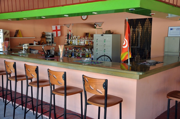 Imagen del bar/restaurante del Apartamentos Hill House, Corfu. Foto 4