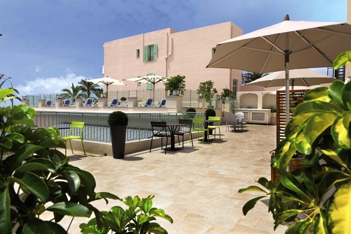 Imagen de los exteriores del Apartamentos Hôtel Vendôme Menton. Foto 8