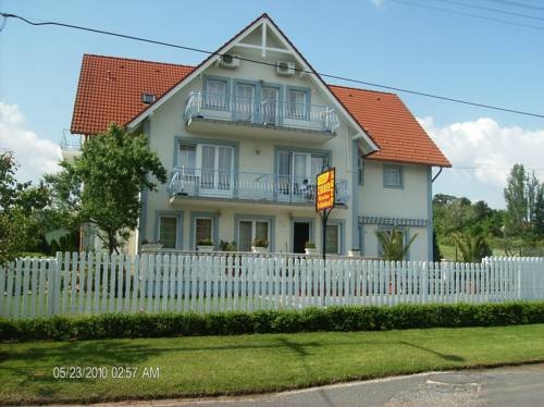 Imagen general del Apartamentos Hollik Apartmanház. Foto 9