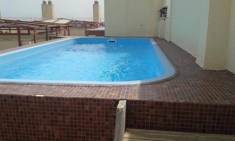 Imagen de la piscina del Apartamentos Hortamar Residencial. Foto 8