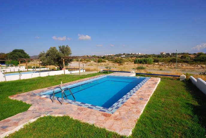 Imagen de la piscina del Apartamentos Hotel 12 Islands Villas. Foto 16