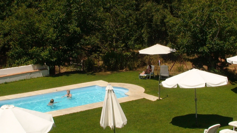 Imagen de la piscina del Apartamentos Hotel Apartamento Rural Finca La Media Legua. Foto 14