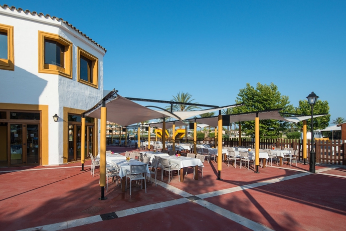 Imagen del bar/restaurante del Apartamentos Hotel Bellevue Club. Foto 6