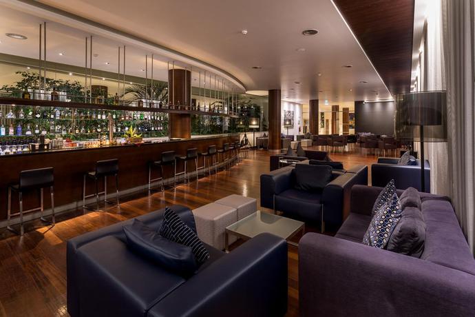 Imagen del bar/restaurante del Apartamentos Hotel Dunamar. Foto 3