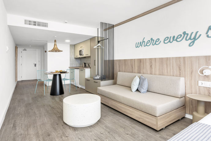 Imagen general del Apartamentos Hotel Hsm S&aacute;ndalo Beach. Foto 1