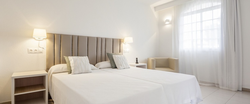 Imagen general del Apartamentos Hotel Ilunion Menorca. Foto 3