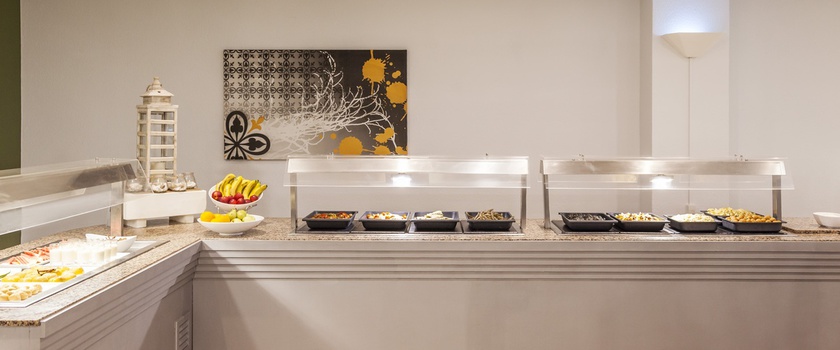 Imagen general del Apartamentos Hotel Ilunion Menorca. Foto 9