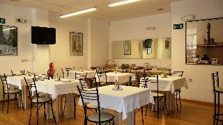 Imagen del bar/restaurante del Apartamentos Hotel Irene. Foto 8