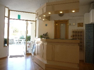 Imagen general del Apartamentos Hotel Irene. Foto 6