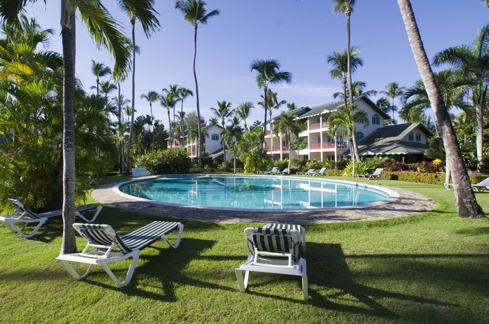 Imagen de la piscina del Apartamentos Hotel Residence Playa Colibri. Foto 14