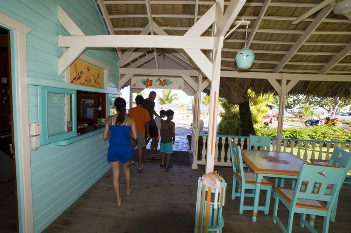 Imagen del bar/restaurante del Apartamentos Hotel Residence Playa Colibri. Foto 2