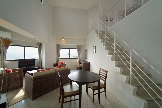 Imagen de la habitación del Apartamentos Hotel Royal Marine Palace Ishigakijima. Foto 14