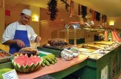 Imagen del bar/restaurante del Apartamentos Hotetur Playa Lanzarote. Foto 4