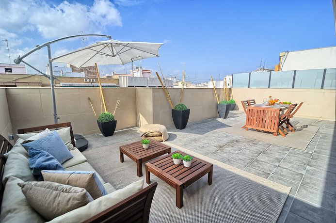 Imagen de los exteriores del Apartamentos Hq Rooms Apartments San Vicente. Foto 15