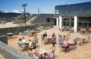 Imagen del bar/restaurante del Apartamentos IBEROSTAR LA BOCAYNA PARK. Foto 5