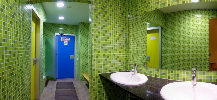 Imagen de la piscina del Apartamentos Ibersol SPA Aqquaria. Foto 17