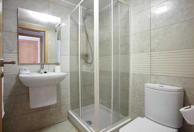 Imagen de la habitación del Apartamentos Ibersol Spa Aqquaria Suites. Foto 9