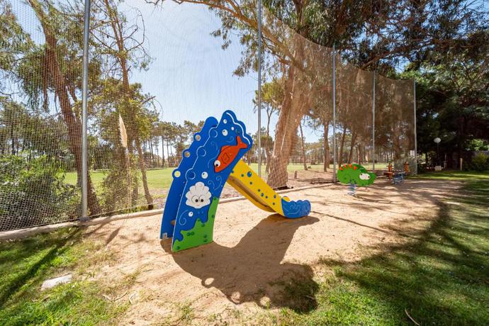 Imagen de los exteriores del Apartamentos Interpass Golf Playa Country Club. Foto 12