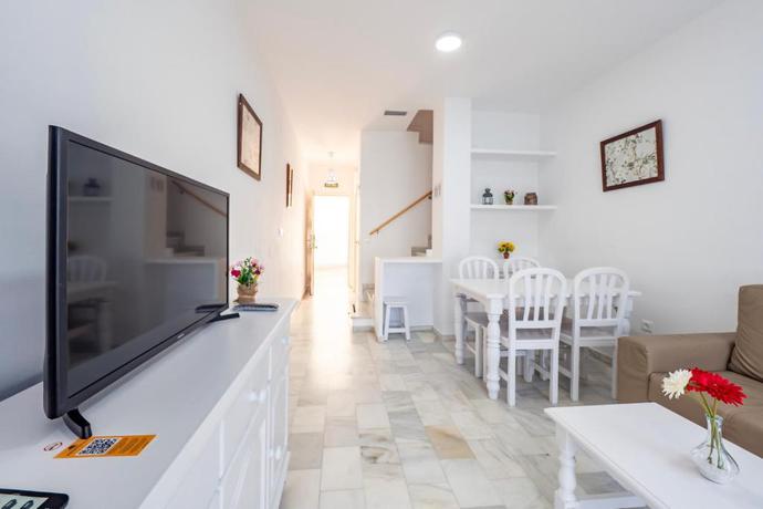 Imagen de la habitación del Apartamentos Interpass Golf Playa Country Club. Foto 10
