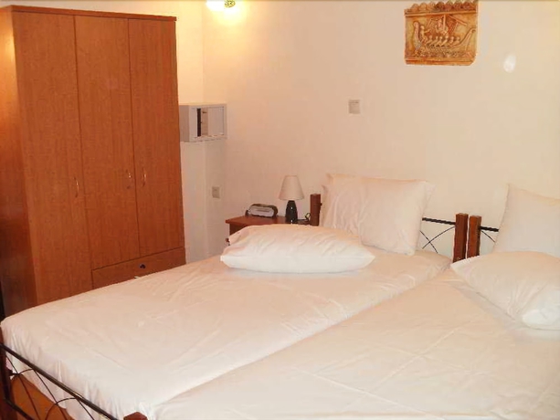 Imagen de la habitación del Apartamentos Irene Maisonettes. Foto 2