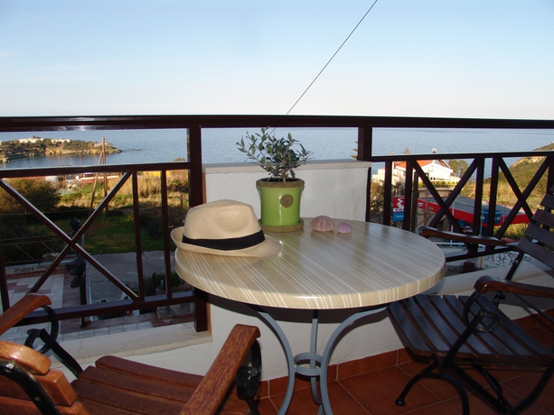 Imagen de la habitación del Apartamentos Irida Hotel. Foto 5