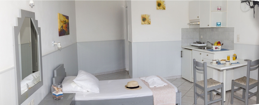 Imagen de la habitación del Apartamentos Irida Hotel. Foto 11