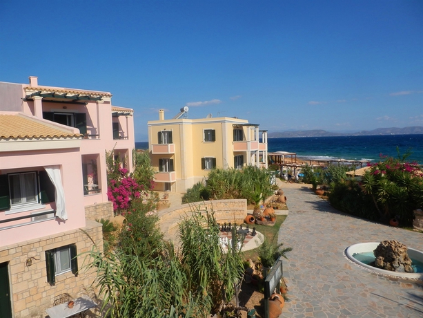 Imagen de los exteriores del Apartamentos Irides Luxury Studios and Apartments. Foto 10