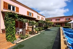 Imagen de los exteriores del Apartamentos Iris, Sa coma - S'illot. Foto 3