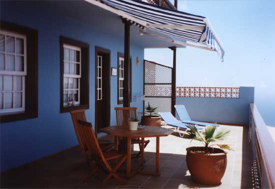 Imagen de los exteriores del Apartamentos Isla Encantada. Foto 2