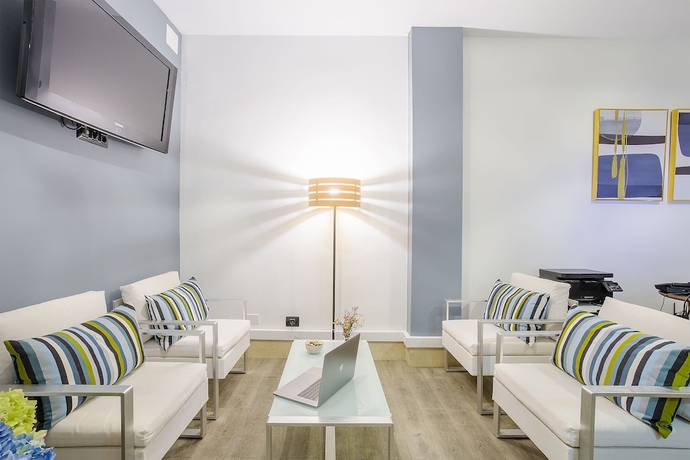 Imagen de los interiores del Apartamentos Islamar. Foto 15