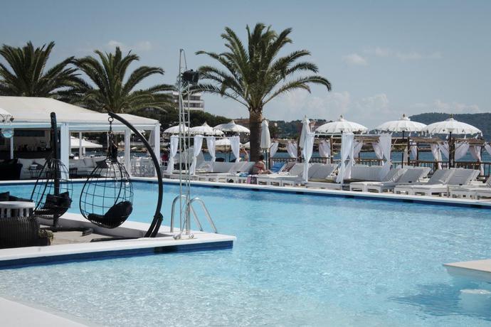 Imagen general del Apartamentos Jacaranda, Playa es Caná. Foto 18