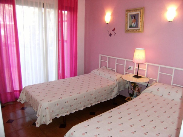 Imagen general del Apartamentos Jademar. Foto 13