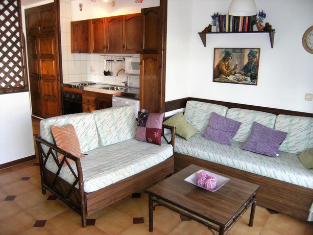 Imagen general del Apartamentos Jademar. Foto 14