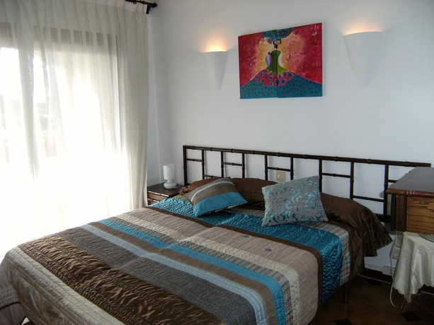 Imagen general del Apartamentos Jademar. Foto 16