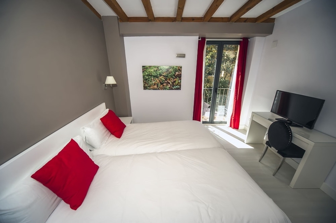 Imagen de la habitación del Apartamentos Jardin de Velarde. Foto 7