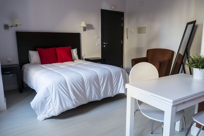Imagen de la habitación del Apartamentos Jardin de Velarde. Foto 17