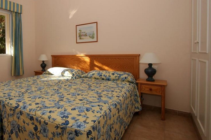 Imagen general del Apartamentos Jardin del Conde. Foto 4