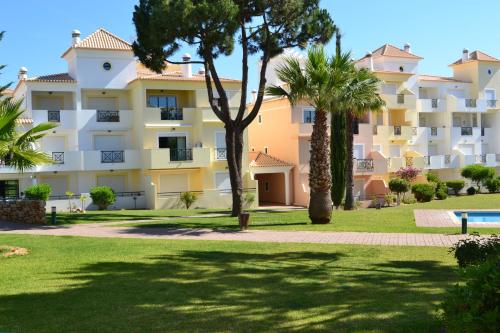 Imagen general del Apartamentos Jardins Santa Eulalia. Foto 3