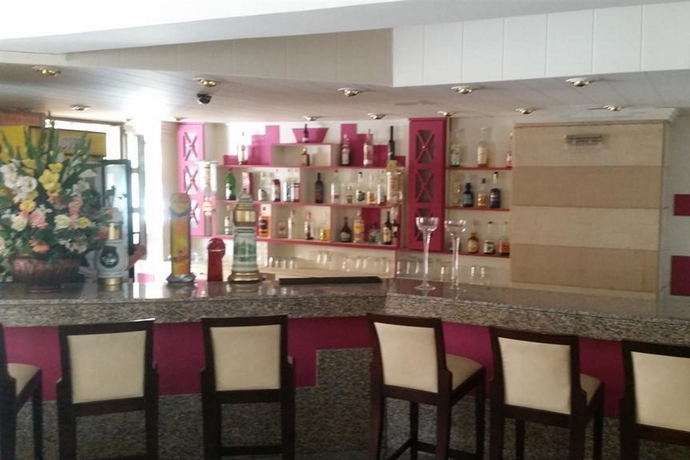 Imagen general del Apartamentos Jasmine, Limasol. Foto 4