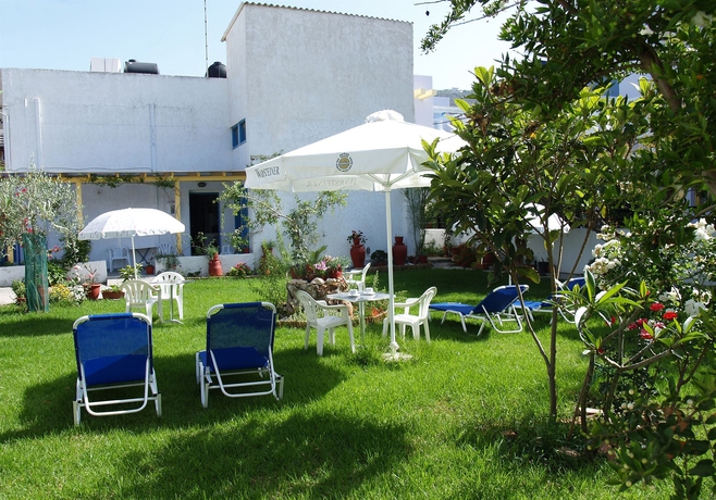 Imagen de los exteriores del Apartamentos Joanna Hotel, Agia Pelagia. Foto 13