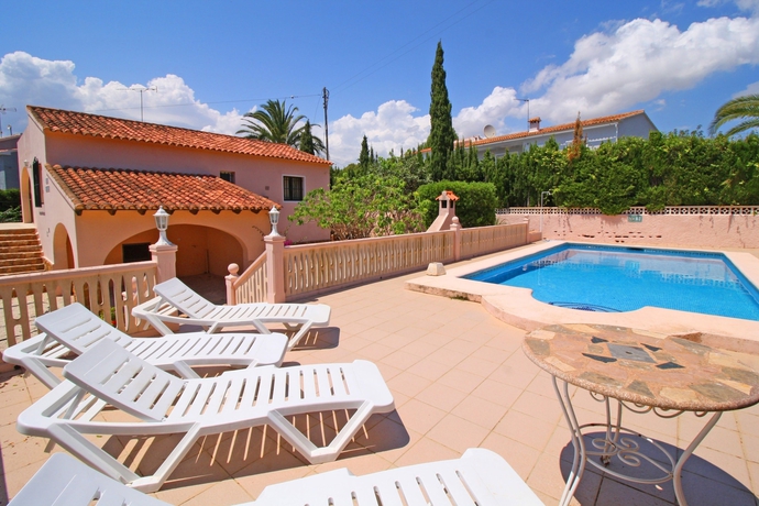 Imagen de la piscina del Apartamentos Jose Villas Costa Calpe - Jose Luis. Foto 19