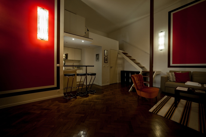 Imagen de los interiores del Apartamentos Kadar. Foto 10