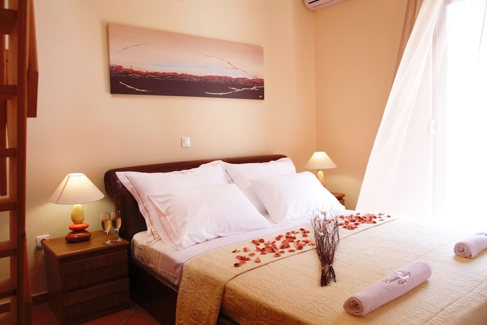 Imagen de la habitación del Apartamentos Kassandra Village Resort. Foto 12